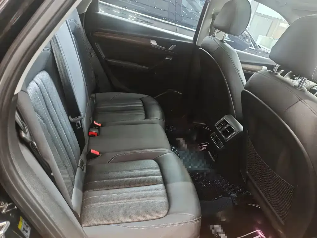 Audi Q5L 2021 из CN, фото 5