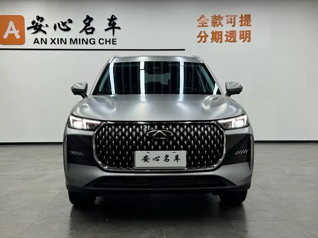 Chery Tiggo 8 — фото 2