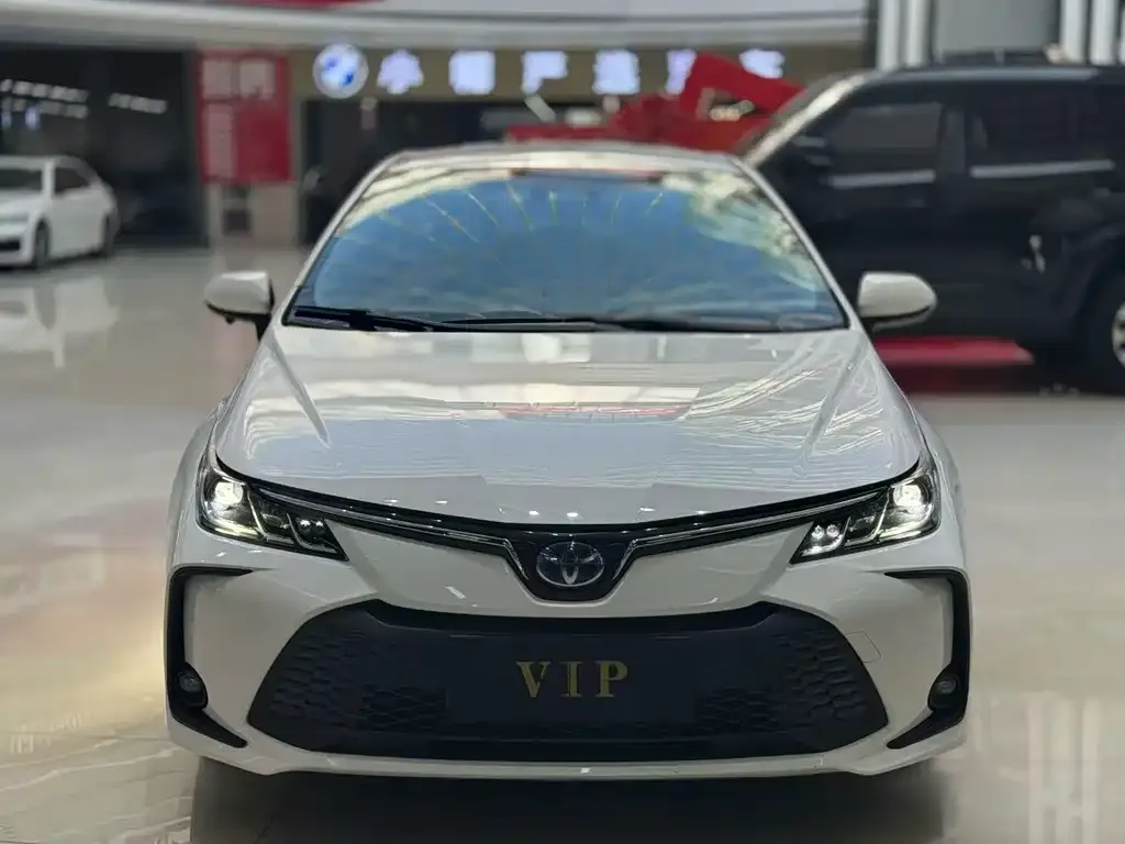 Toyota Corolla — фото 2