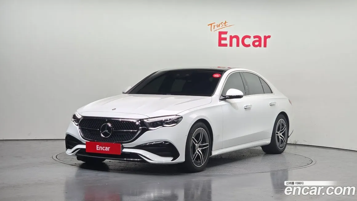 Mercedes-Benz E-Class — фото 1
