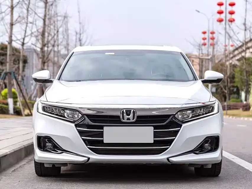 Honda Accord — фото 7