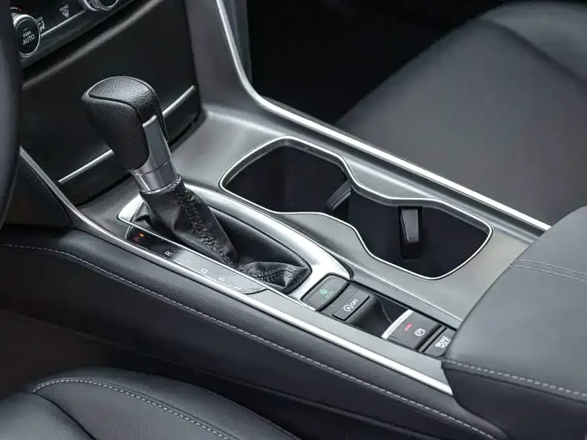 Honda Accord — фото 6