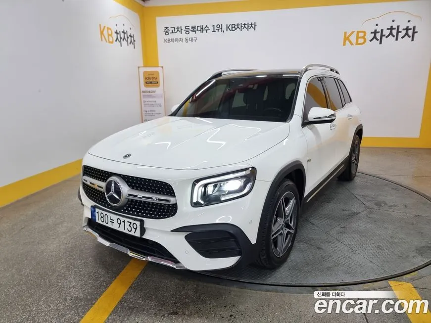 Mercedes-Benz GLB-Class — фото 1