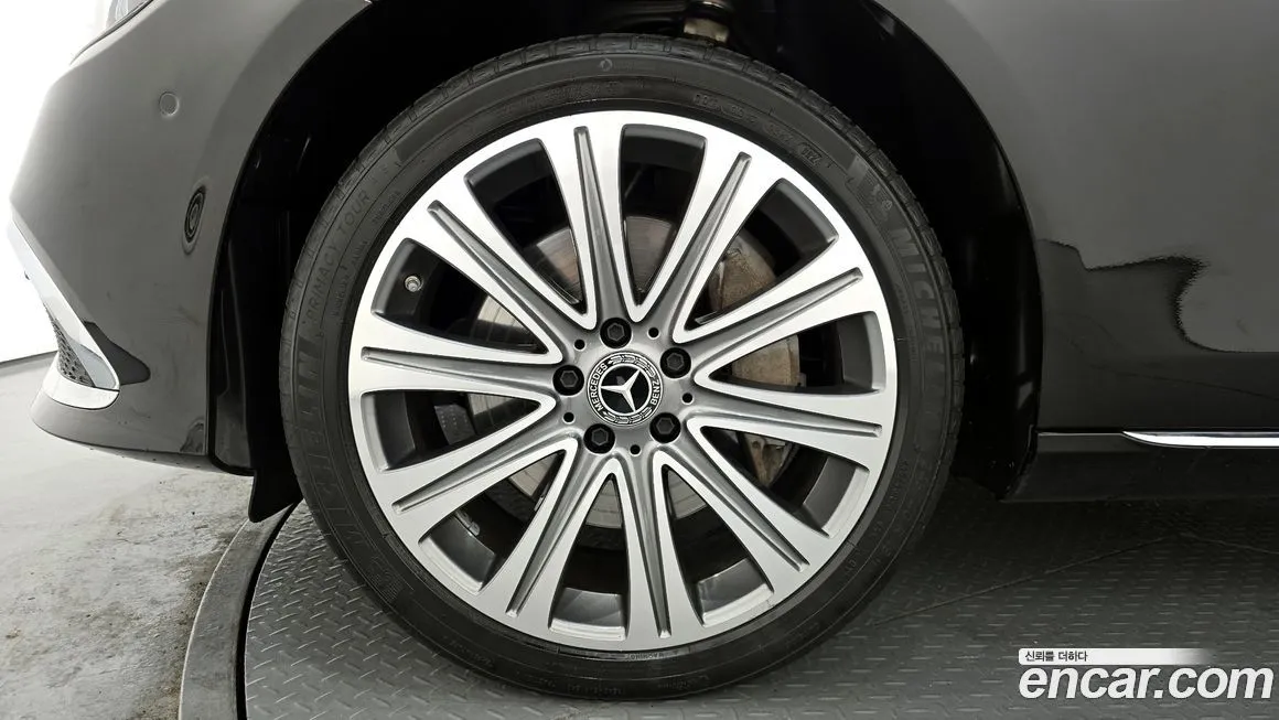 Mercedes-Benz E-Class 2023 из KR, фото 10