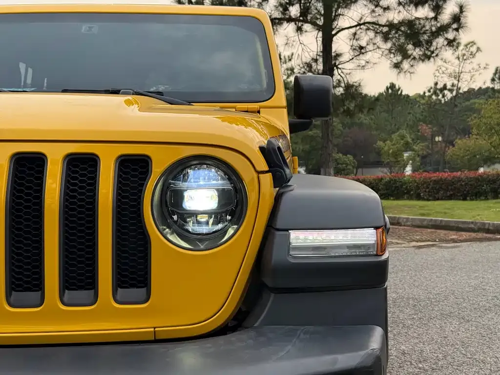 Jeep Wrangler — фото 4