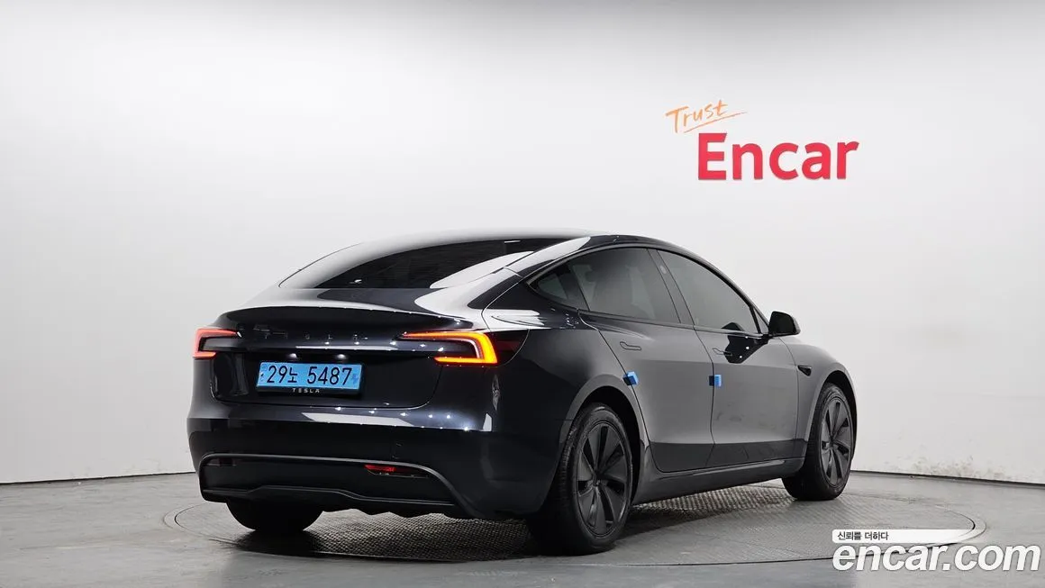 Tesla Model 3 2024 из KR, фото 3