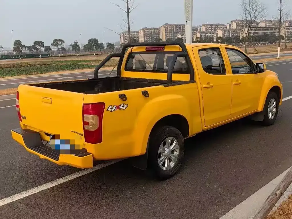 Isuzu RE-MAX 2024 из CN, фото 5