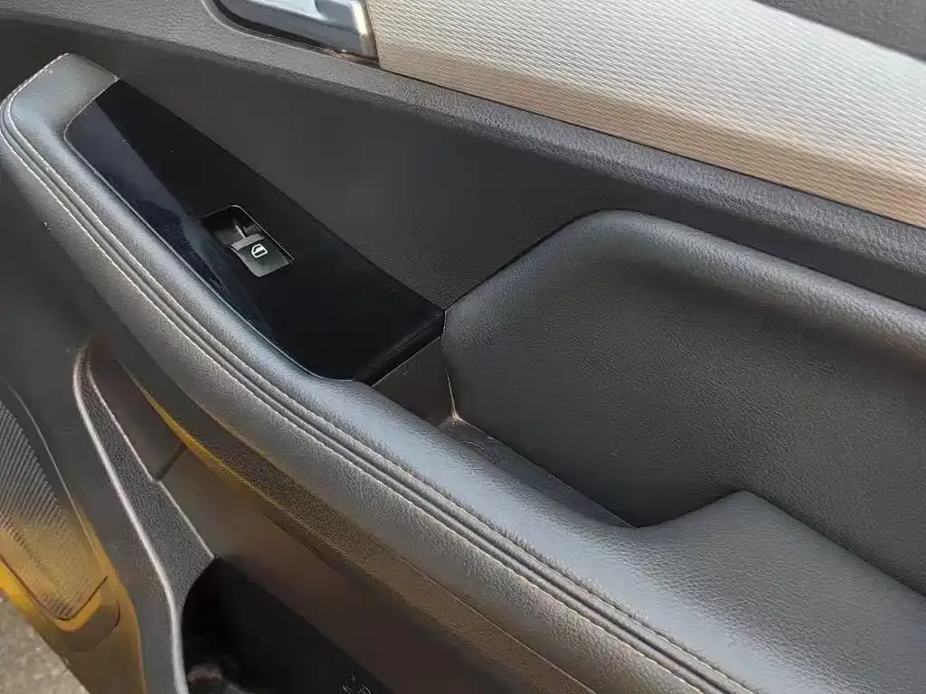 Isuzu RE-MAX 2024 из CN, фото 4