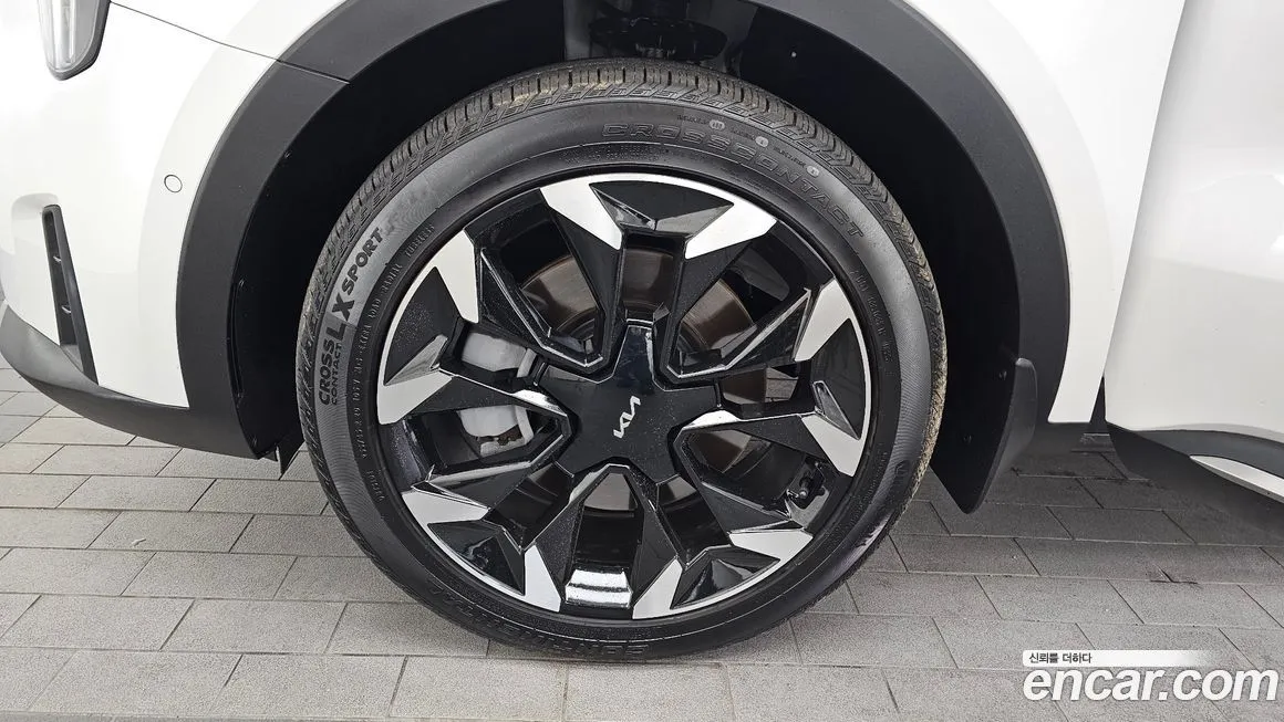 Kia Sorento — фото 9