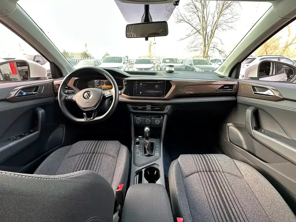 Volkswagen Tharu — фото 10