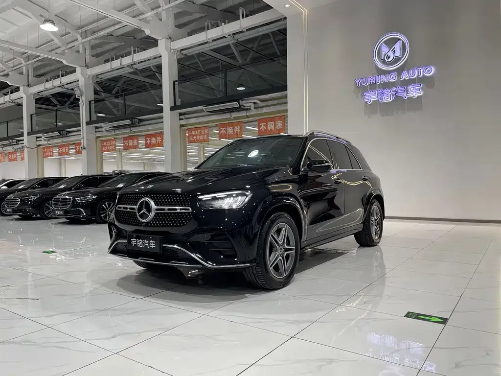 Mercedes-Benz GLE — фото 1