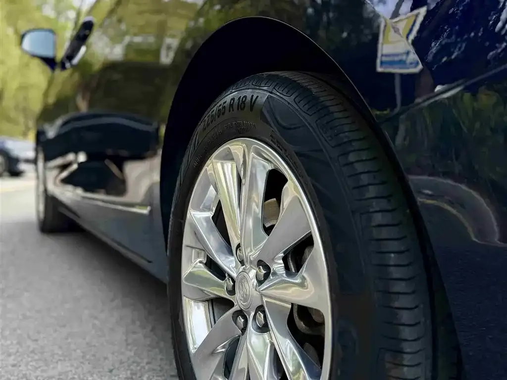 Buick GL8 2021 из CN, фото 3