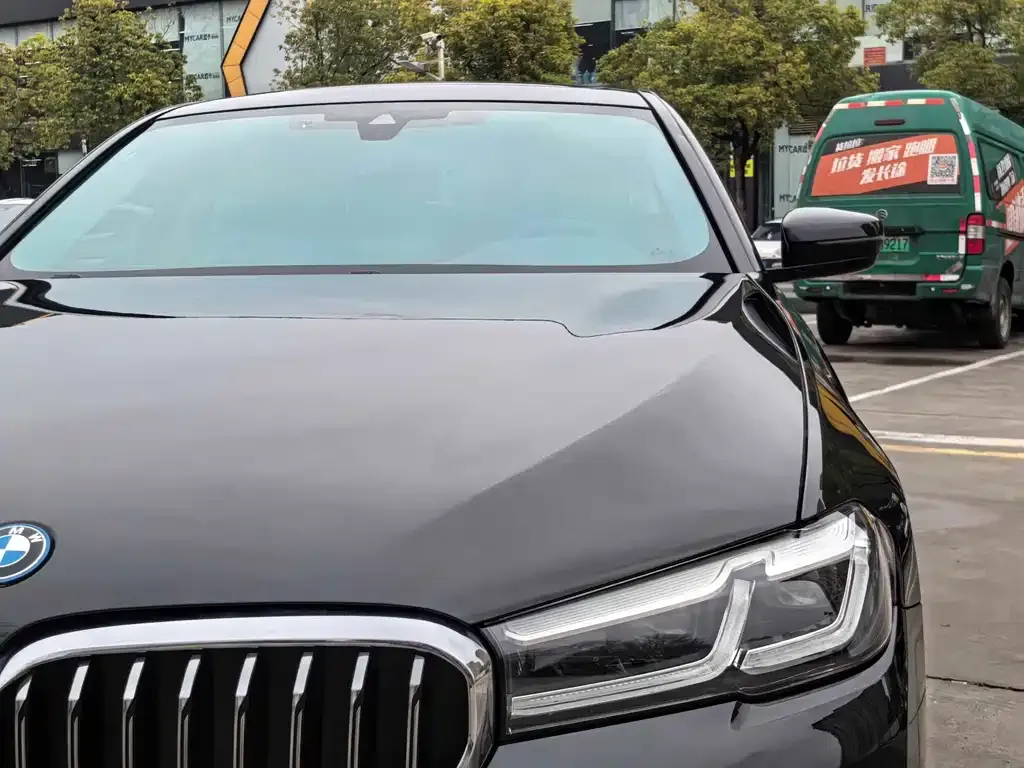 BMW 5 Series New Energy — фото 4
