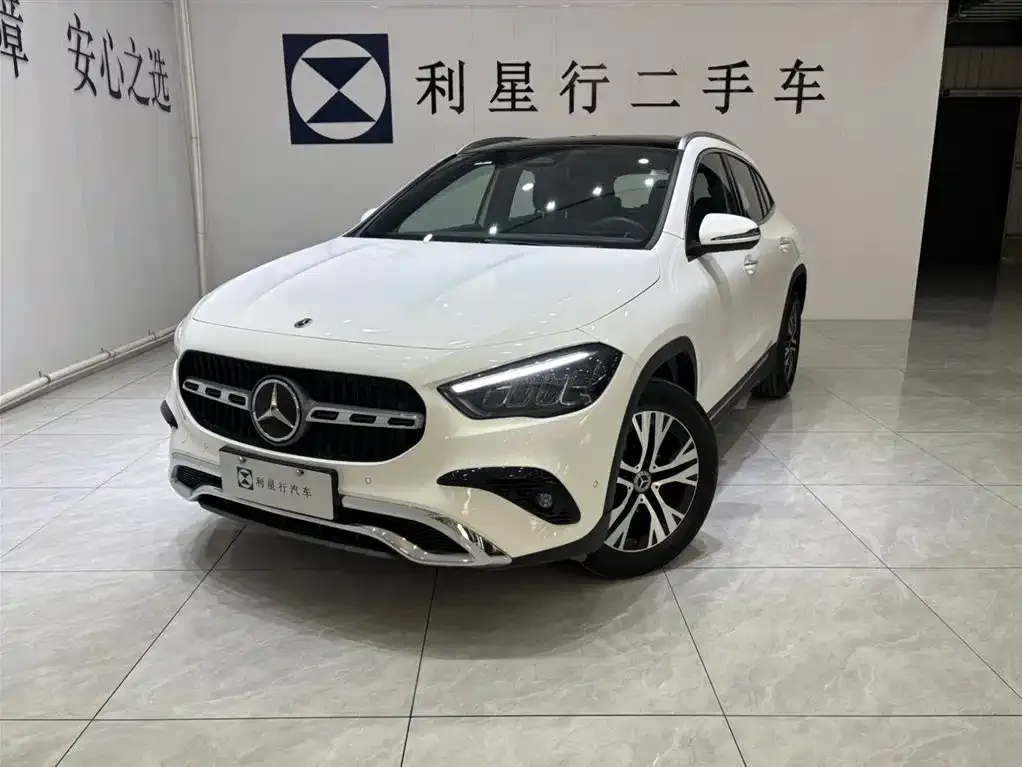 Mercedes-Benz GLA — фото 1