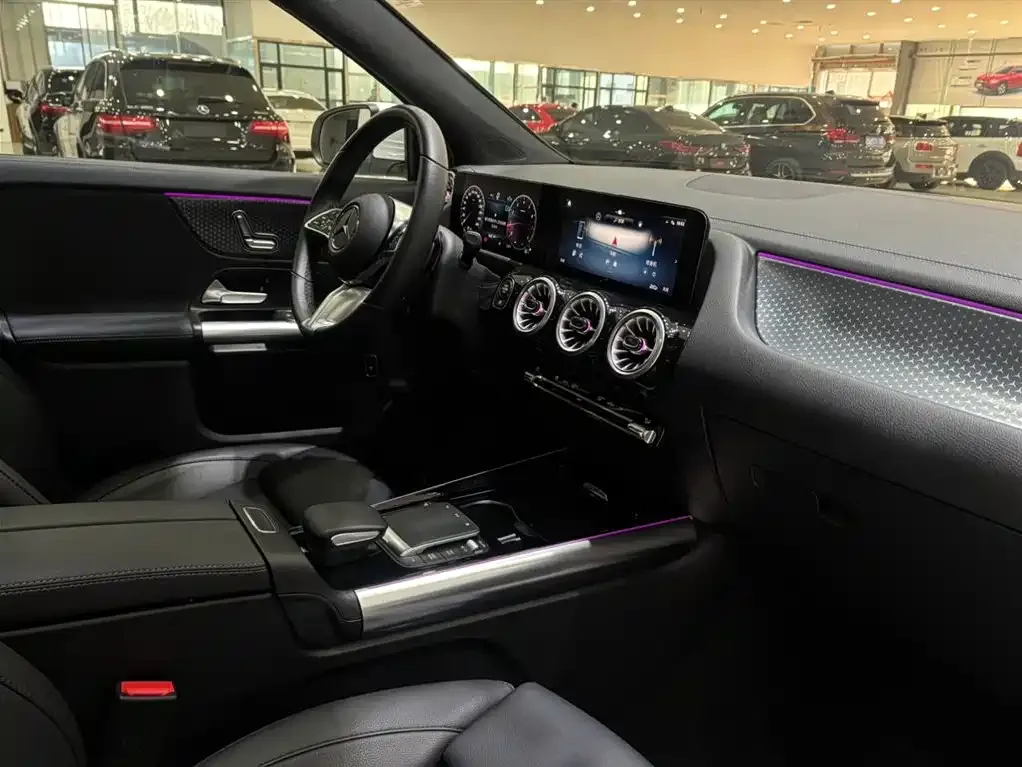 Mercedes-Benz GLA — фото 10