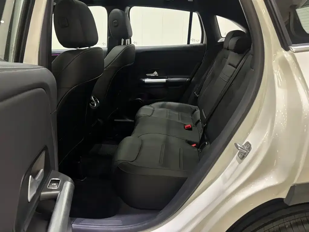 Mercedes-Benz GLA — фото 5