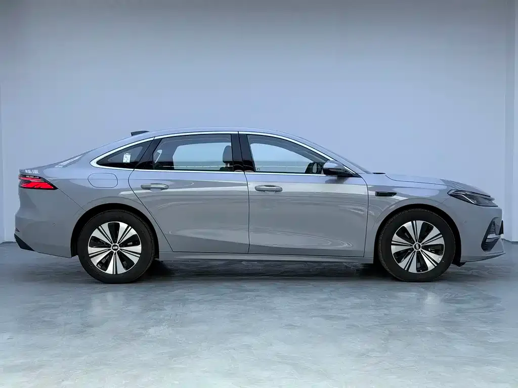 Geely 银河A7 2025 из CN, фото 5