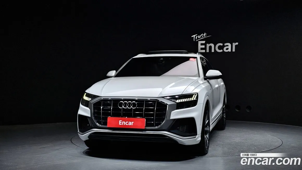 Audi Q8 — фото 4