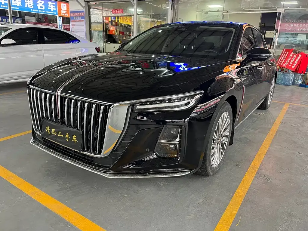 Hongqi H5 — фото 1