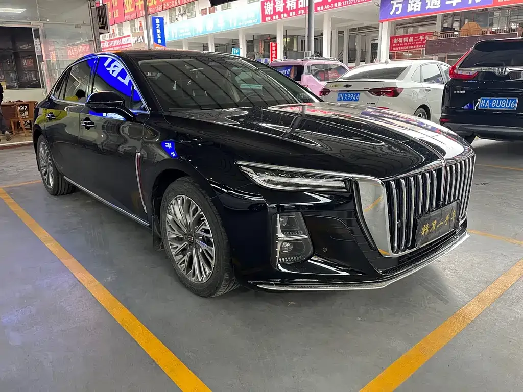 Hongqi H5 — фото 6