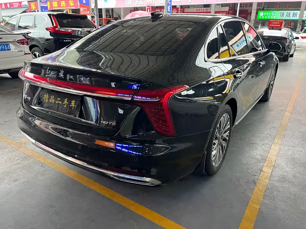 Hongqi H5 — фото 7