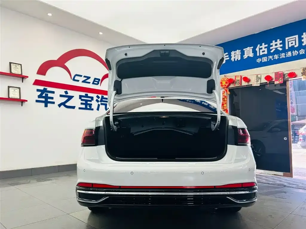 Volkswagen Sagitar 2023 из CN, фото 10