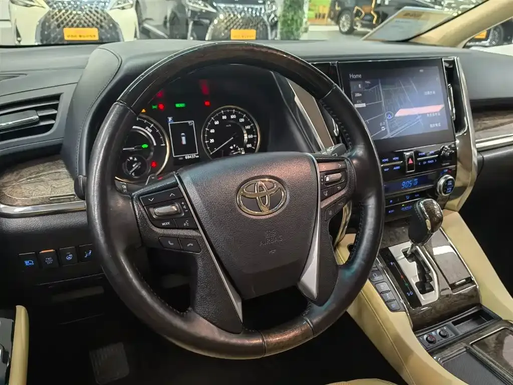 Toyota Vellfire 2022 из CN, фото 3