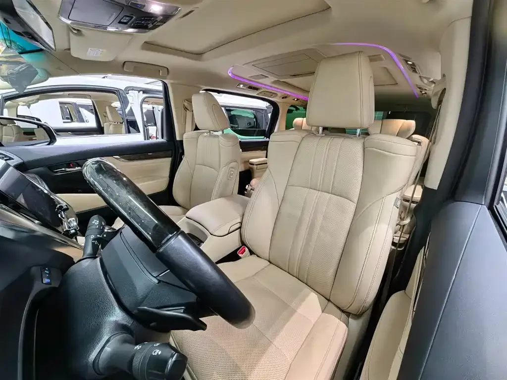 Toyota Vellfire 2022 из CN, фото 9