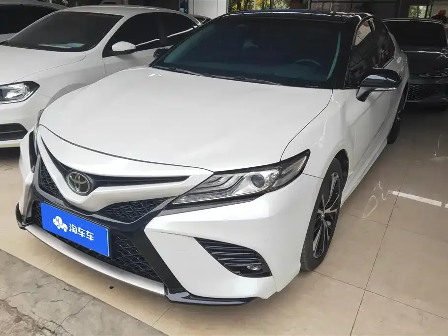 Toyota Camry 2021 из CN, фото 1