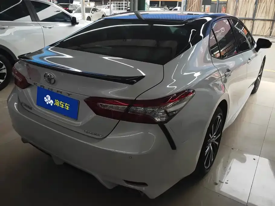 Toyota Camry 2021 из CN, фото 7