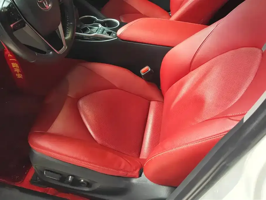 Toyota Camry 2021 из CN, фото 9