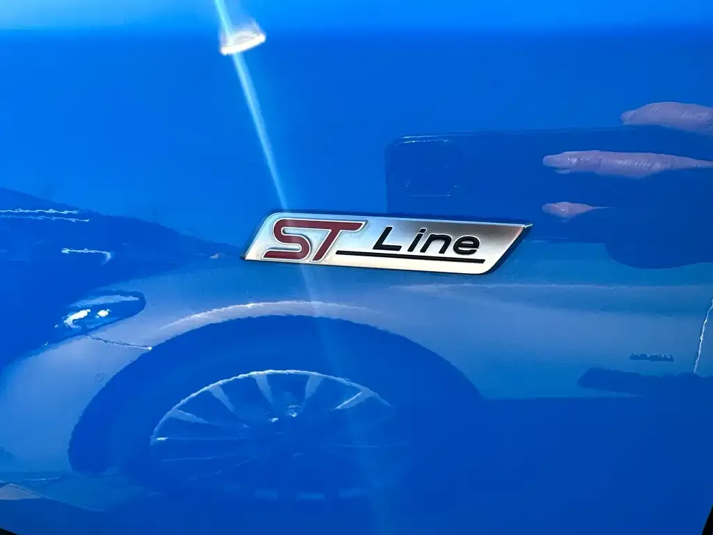 Ford Focus 2023 из CN, фото 4