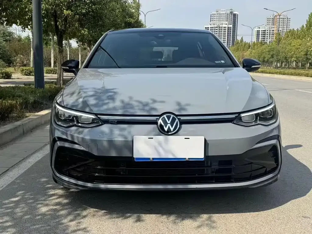 Volkswagen Golf 2022 из CN, фото 2