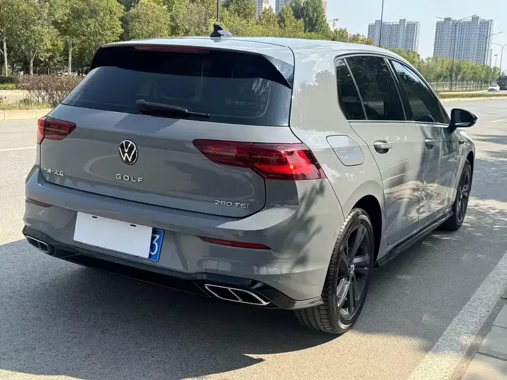 Volkswagen Golf 2022 из CN, фото 4