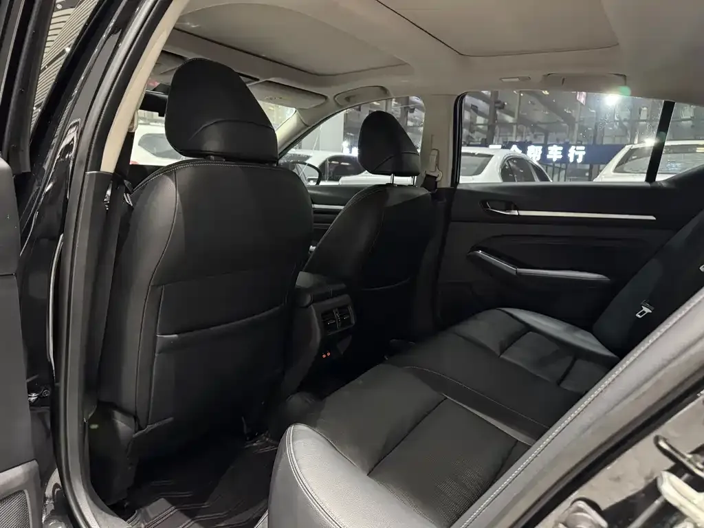 Nissan Teana 2024 из CN, фото 2