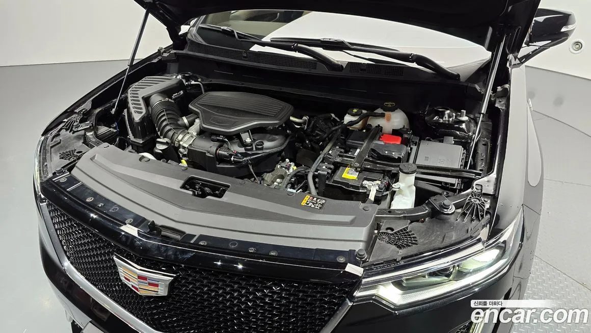 Cadillac XT6 2024 из KR, фото 3
