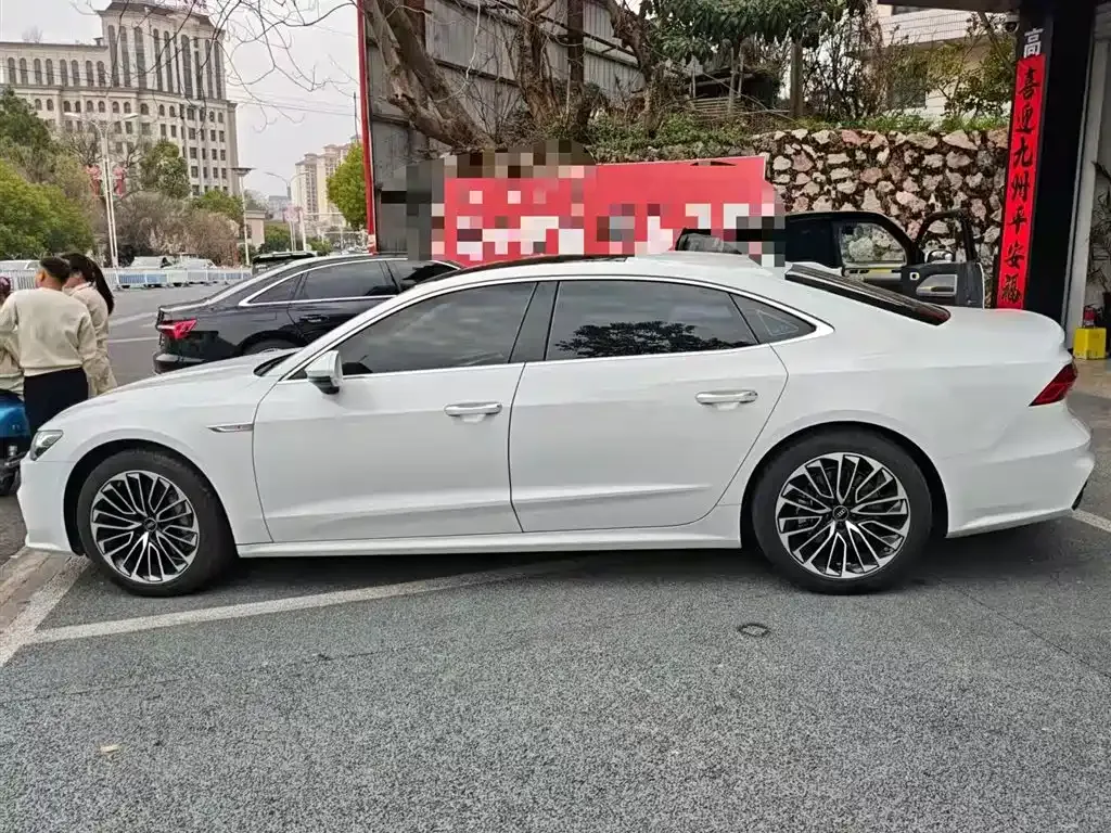Audi A7L 2025 из CN, фото 6