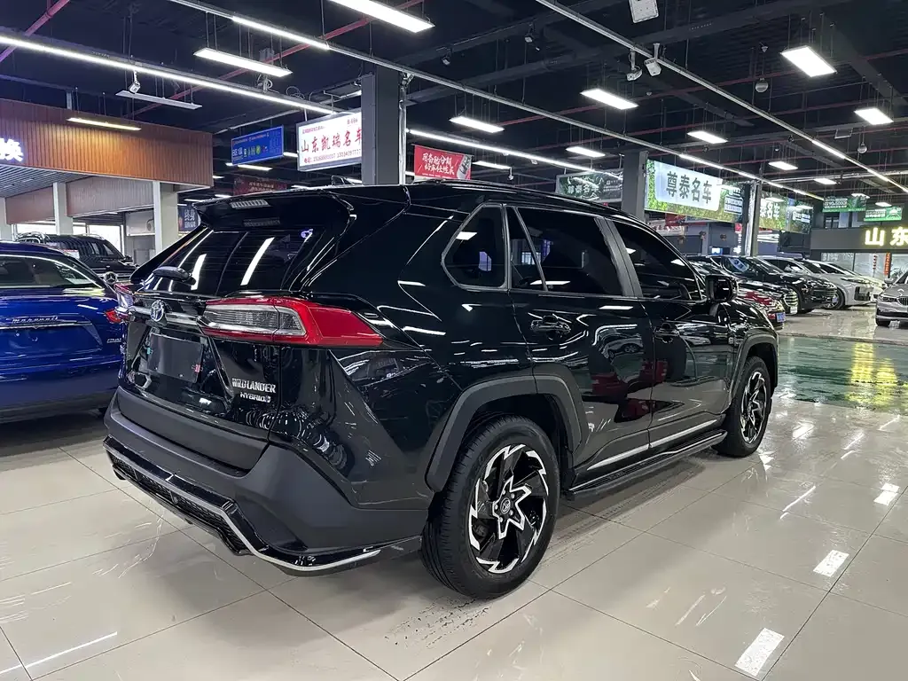 Toyota Wildlander 2021 из CN, фото 8