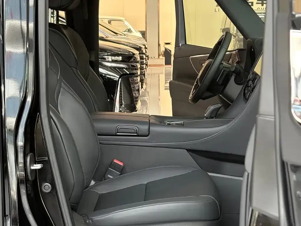 Toyota Vellfire — фото 4