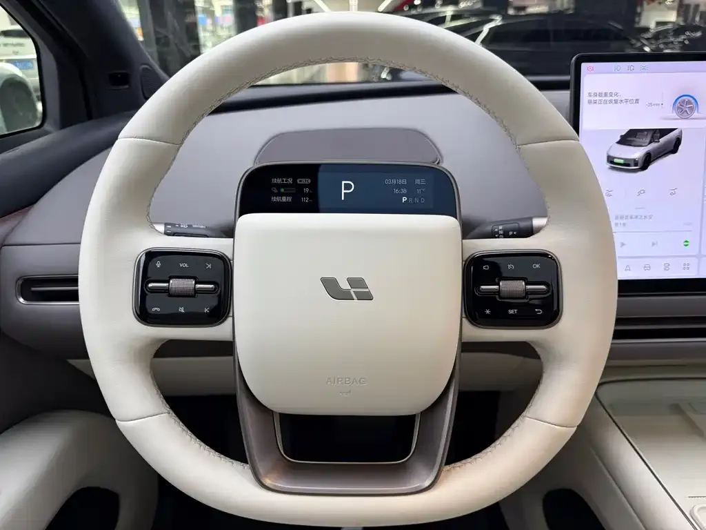 Li Auto i6 — фото 9