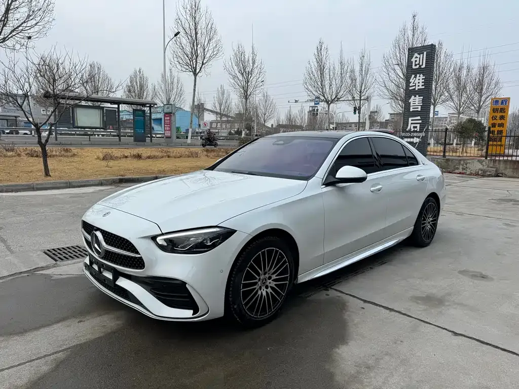 Mercedes-Benz C-Class — фото 1