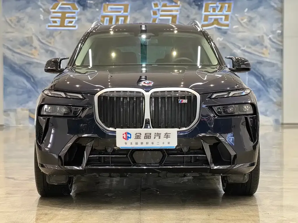 BMW X7 M60i 2023 из CN, фото 5