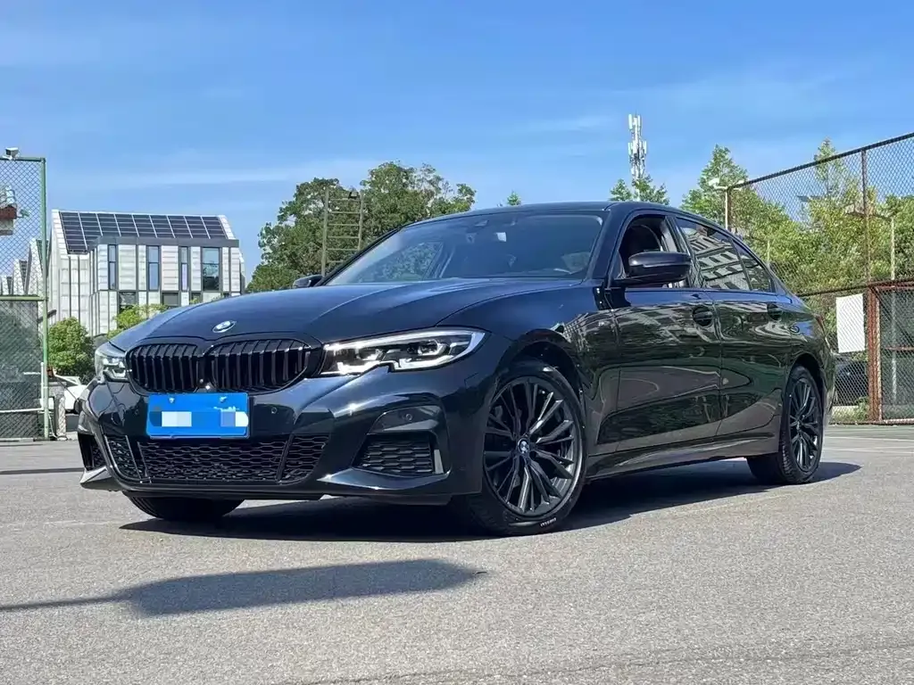 BMW 3 Series 2021 из CN, фото 1
