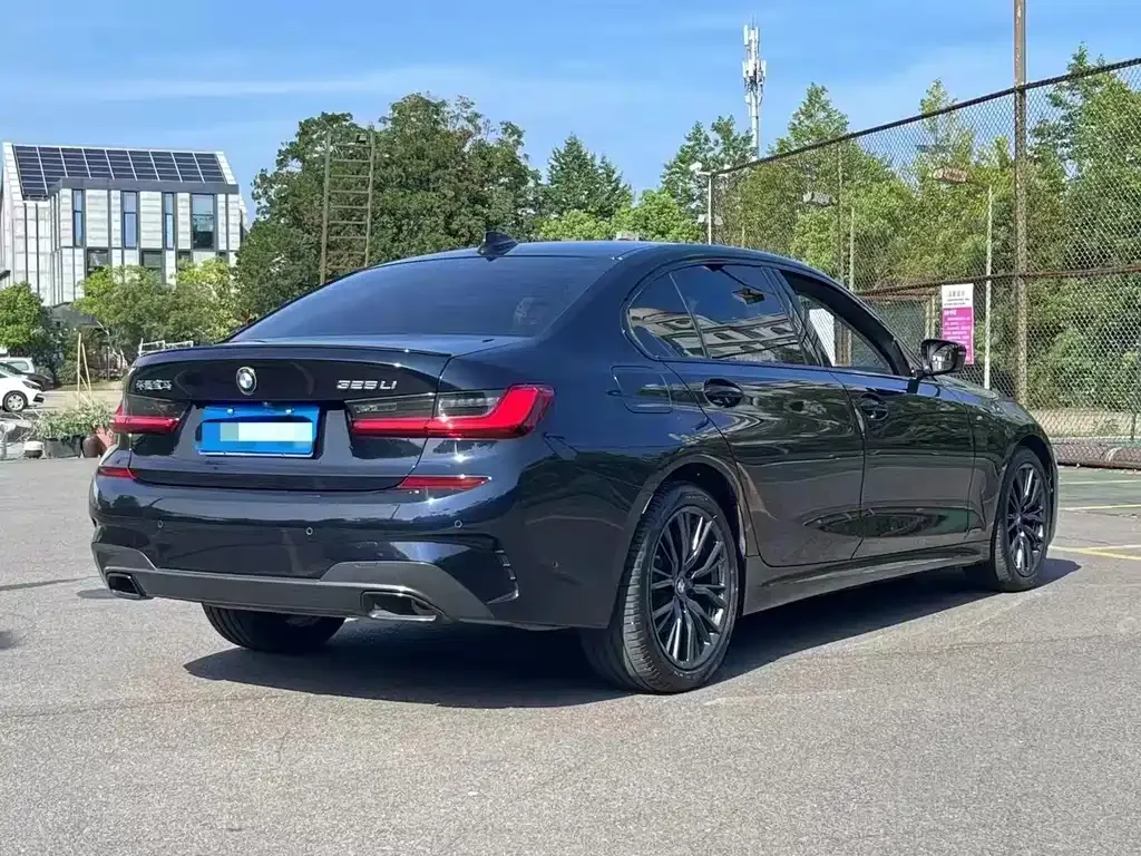 BMW 3 Series 2021 из CN, фото 3
