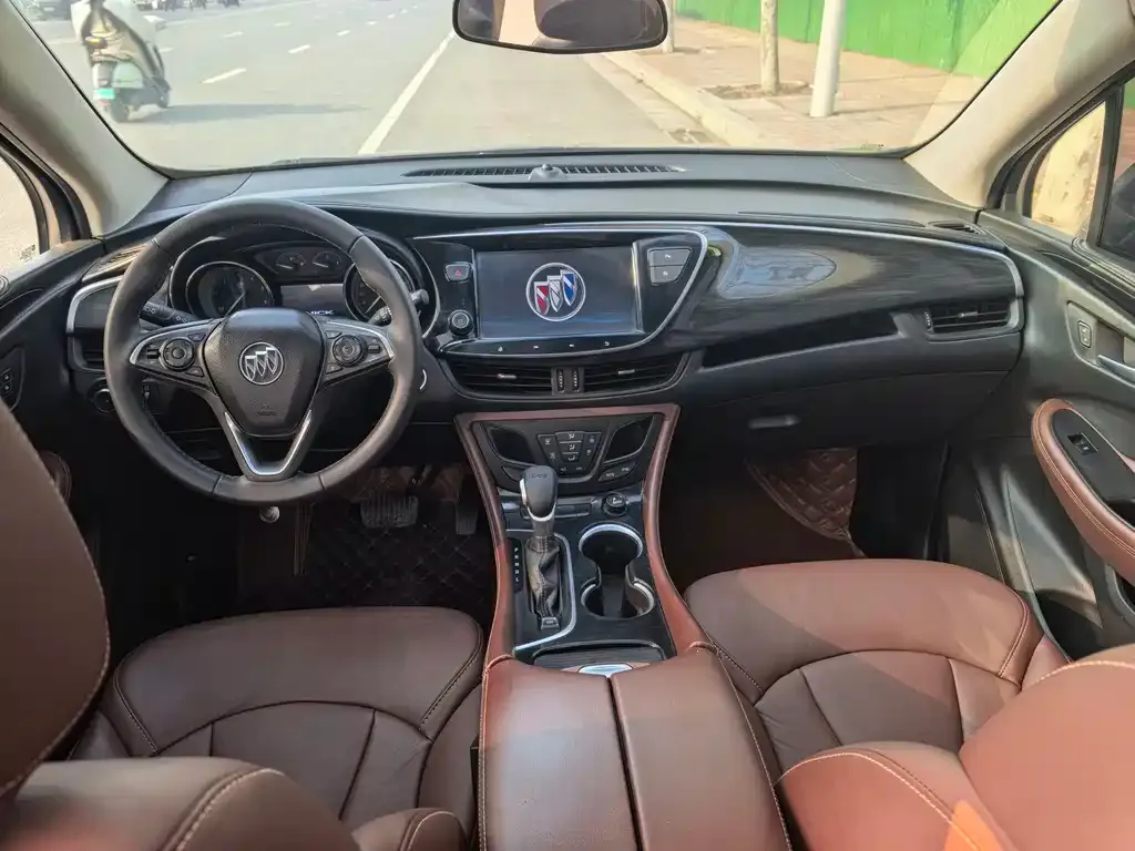 Buick Envision Plus — фото 3