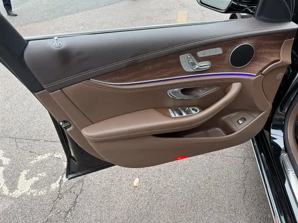 Mercedes-Benz E-Class 2023 из CN, фото 8