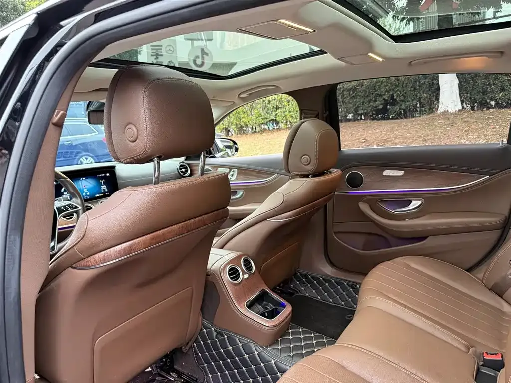 Mercedes-Benz E-Class 2023 из CN, фото 7