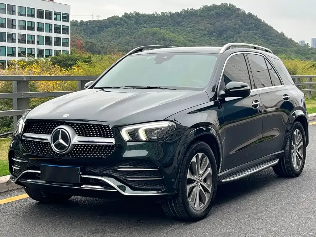 Mercedes-Benz GLE — фото 1