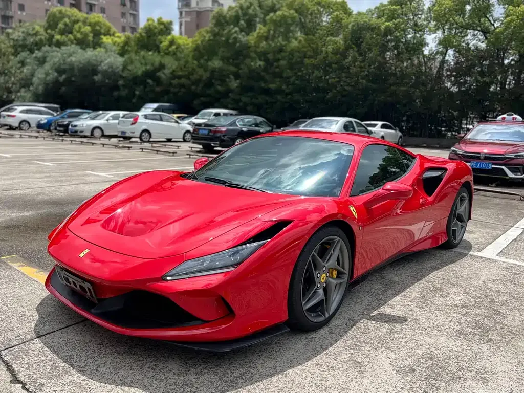 Ferrari F8
