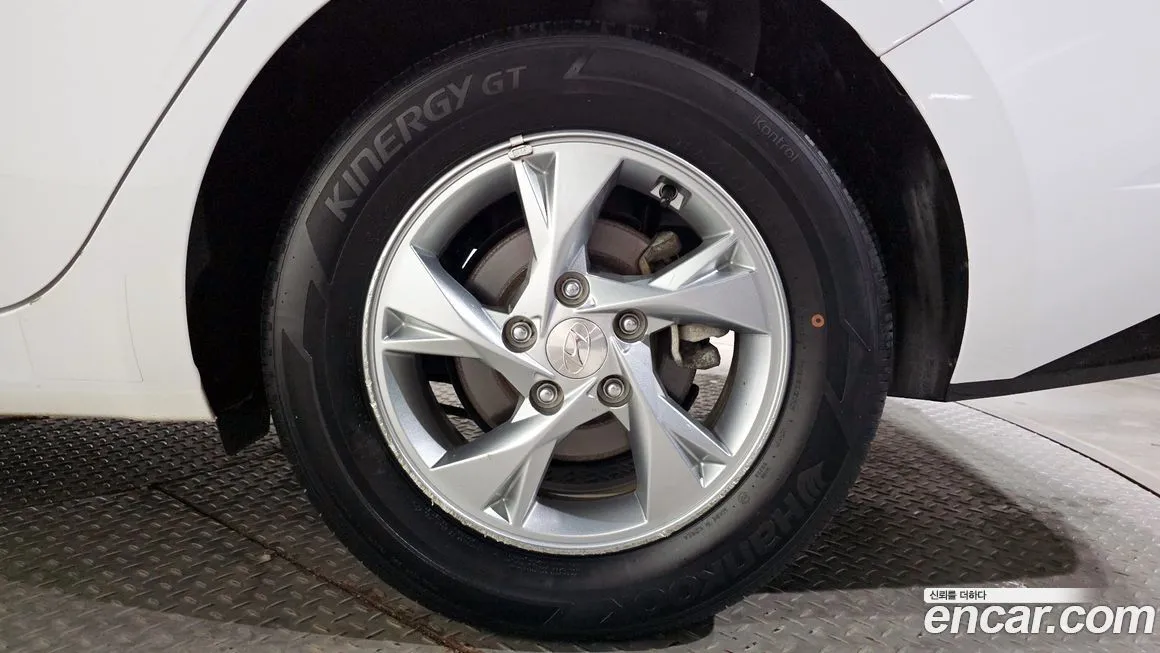 Hyundai AVANTE — фото 6